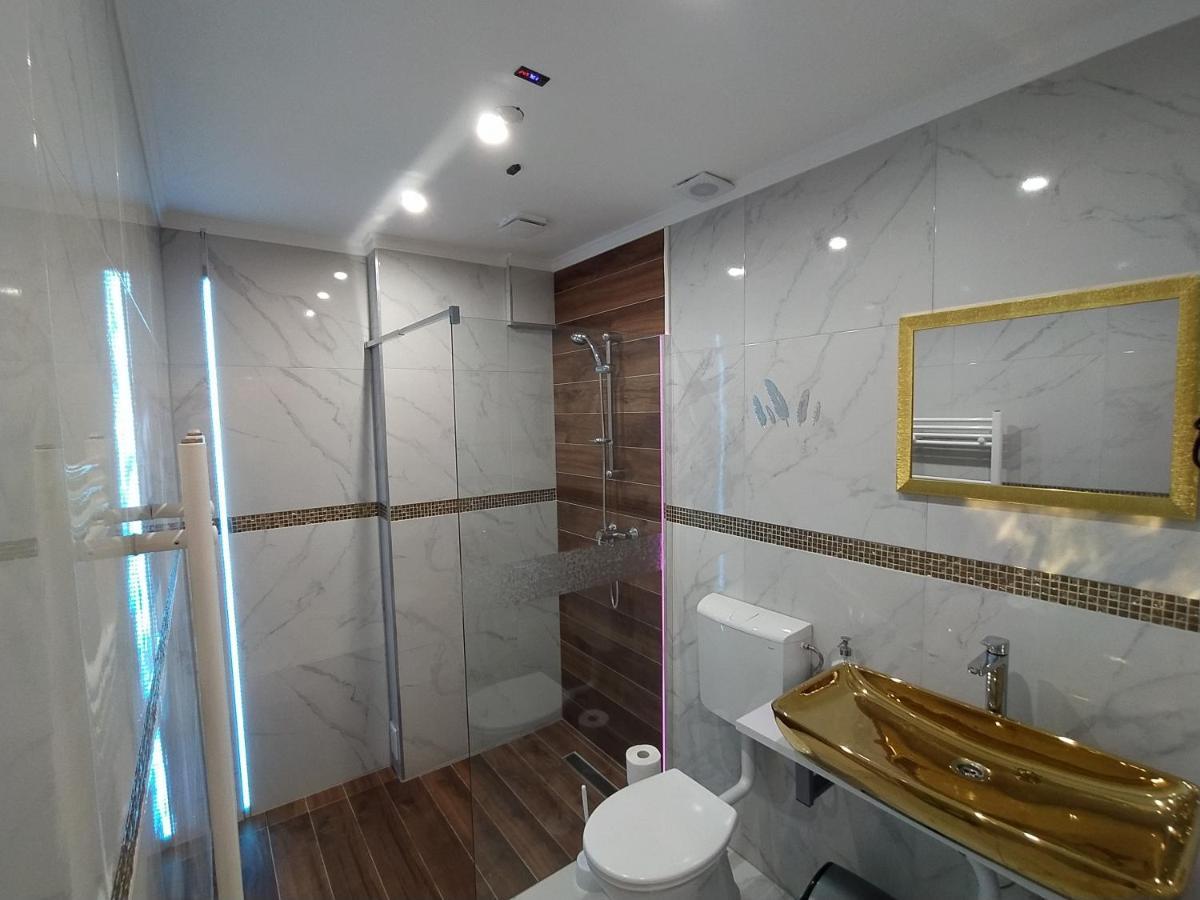 Emmabella Apartmanok Eger Esterno foto