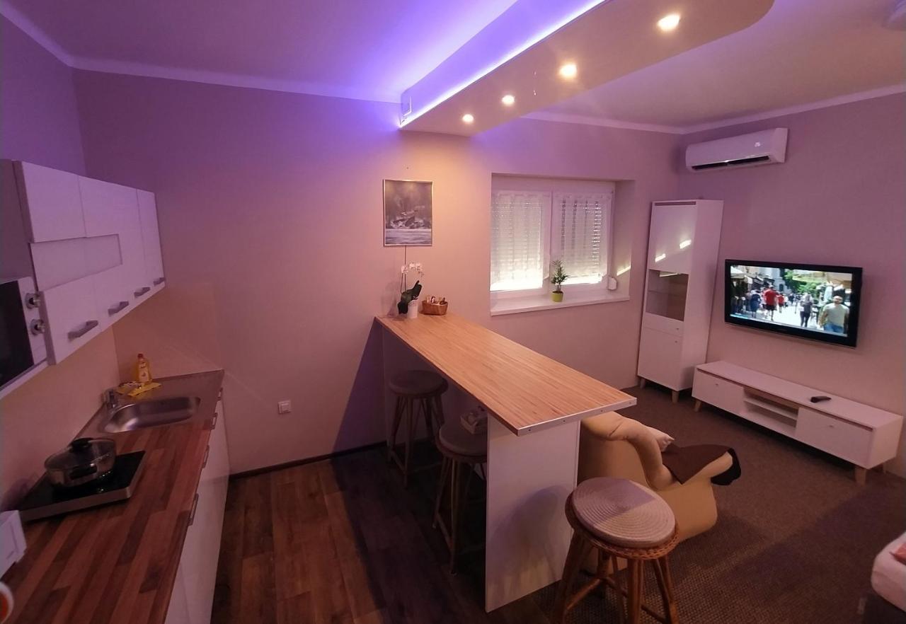 Emmabella Apartmanok Eger Esterno foto