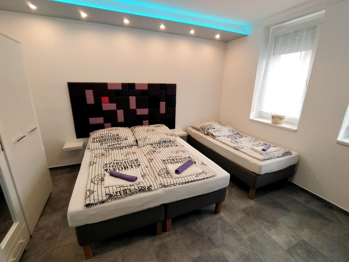 Emmabella Apartmanok Eger Esterno foto